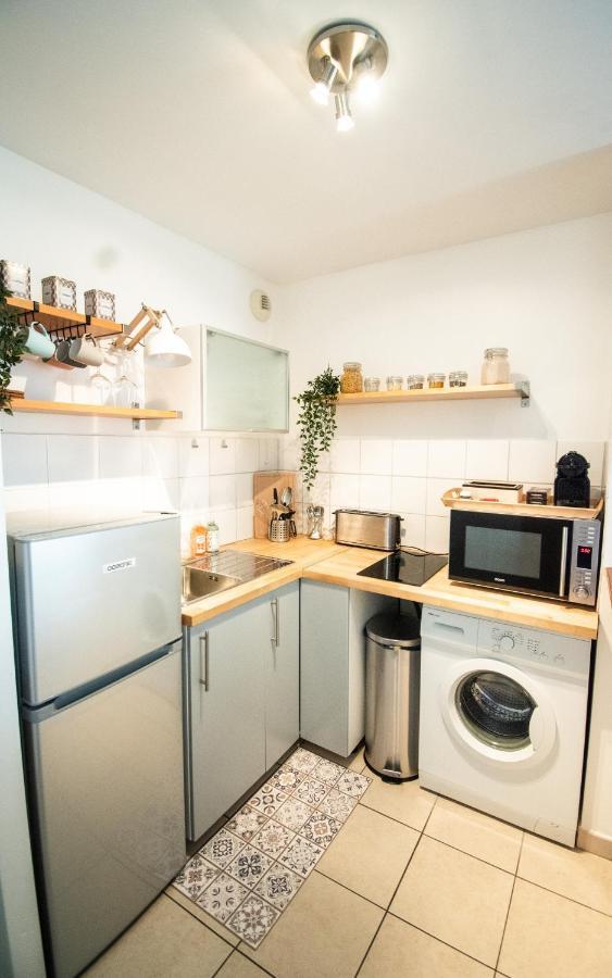 Studio Charmant Cergy Le Haut Au Pied De La Gare ! Parking Prive ! Appartamento Esterno foto